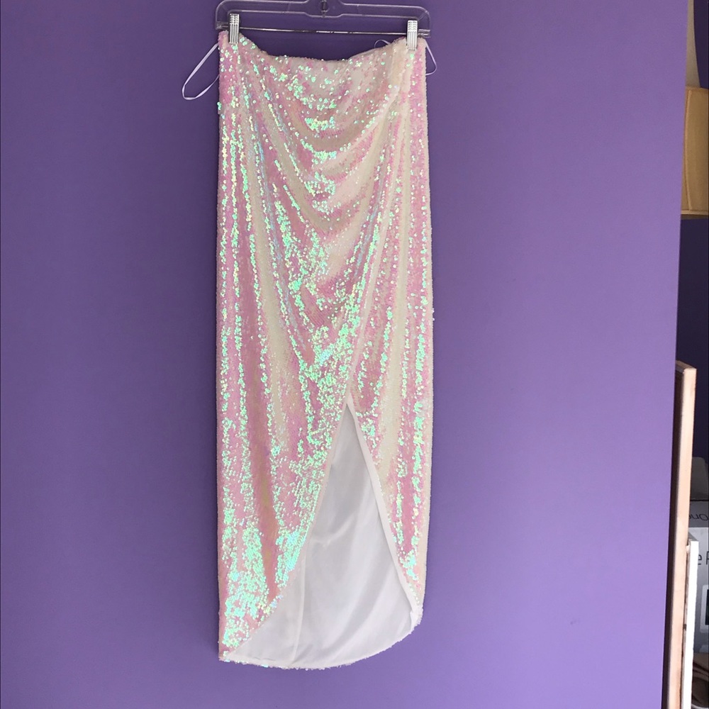 women’s sequin skirt